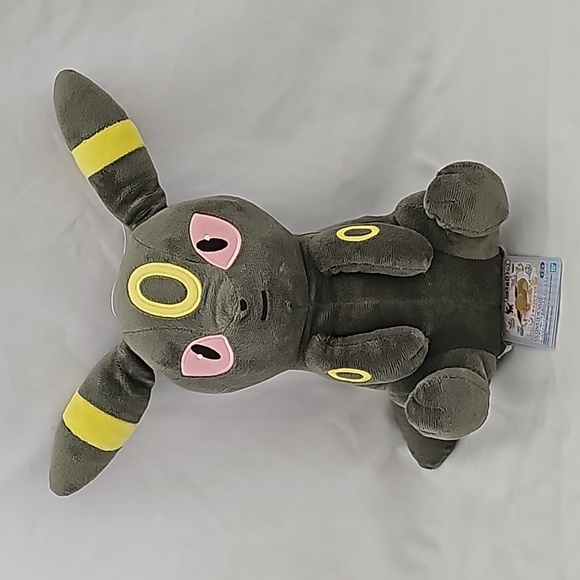 Pokémon Umbreon Plushie - Picture 1 of 3